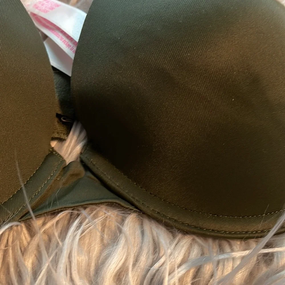 PINK Victoria secret wear‎ everywhere bra